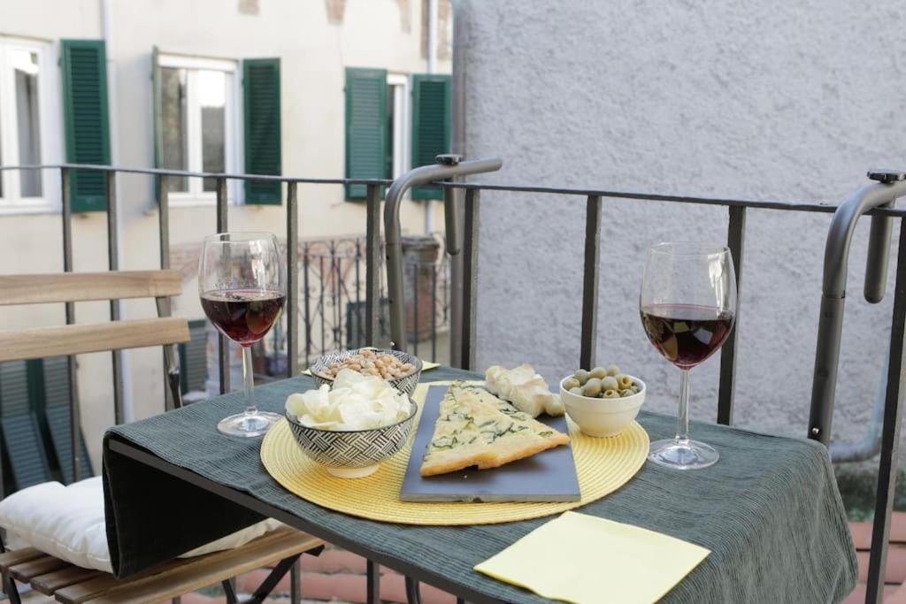 *New Attic*-Lucca Citycenter-Balcony-Netflix Exterior photo
