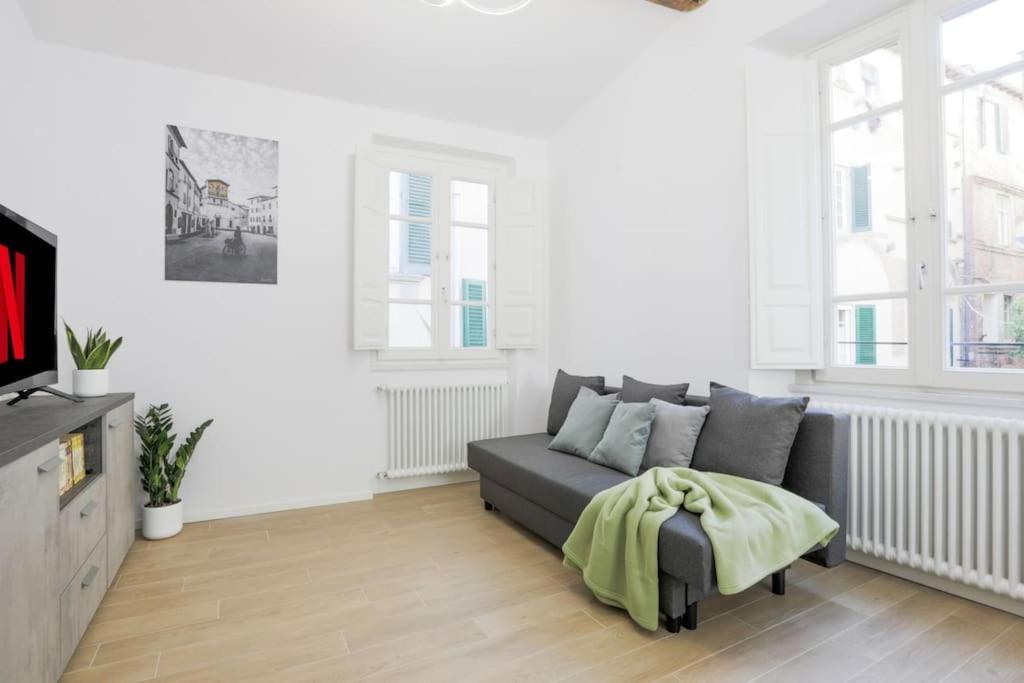 *New Attic*-Lucca Citycenter-Balcony-Netflix Exterior photo