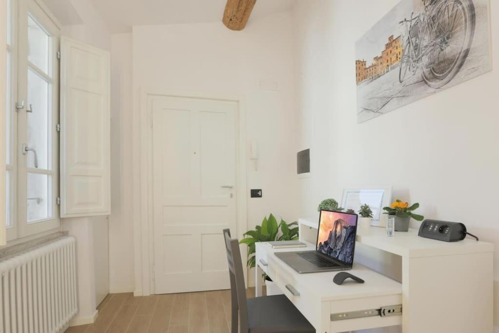 *New Attic*-Lucca Citycenter-Balcony-Netflix Exterior photo